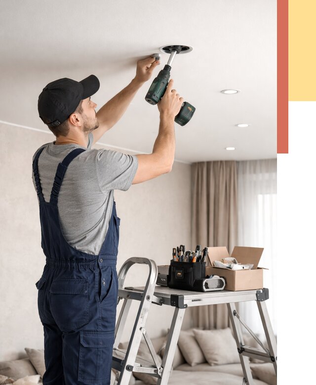 Установка и монтаж точечных светильников в натяжной потолок в Холмске от 1849 руб. | ОТДЕЛОЧНИК-Хлм